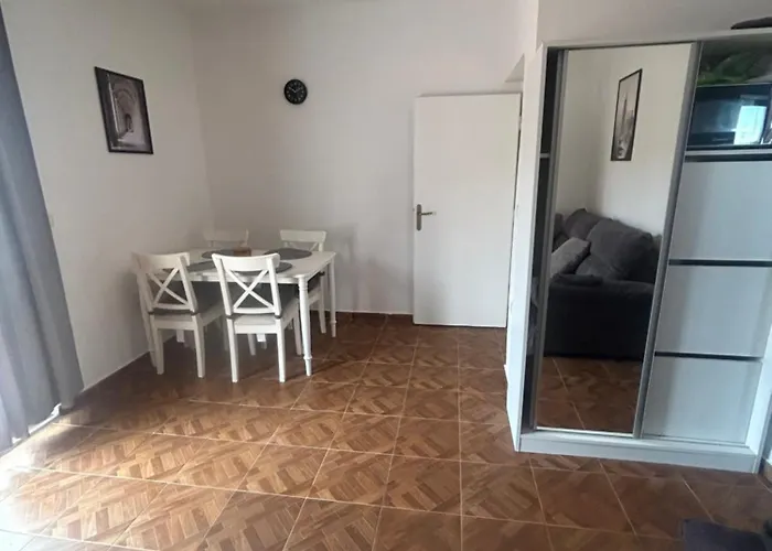 Chiara Appartement Mrljane