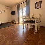 Chiara Apartment *