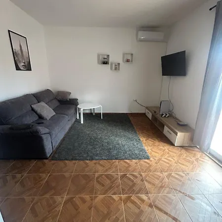 Apartament Chiara