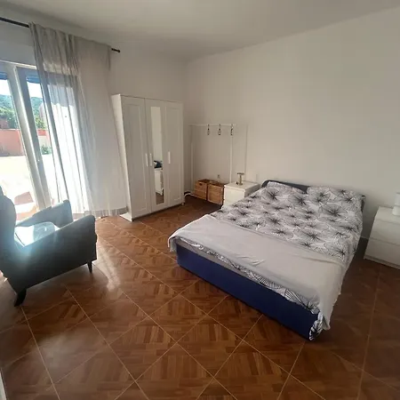 Apartment Chiara Mrljane